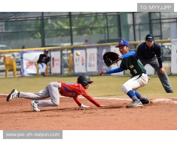 棒球季后赛满垒局强袭安打一棒定音